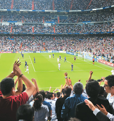 行更为密切 行更为密切