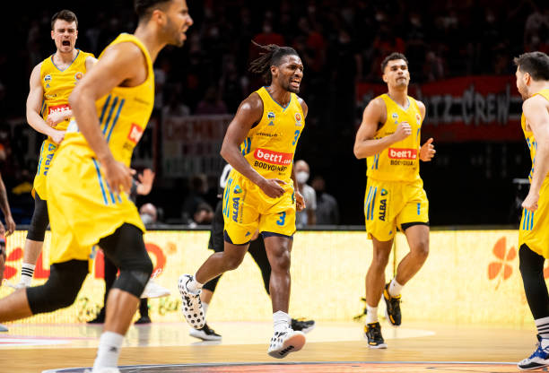 时跟进补篮 时跟进补篮