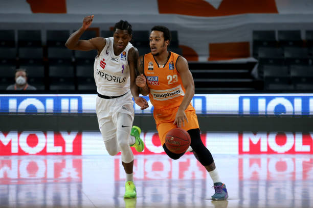 表现堪称 表现堪称