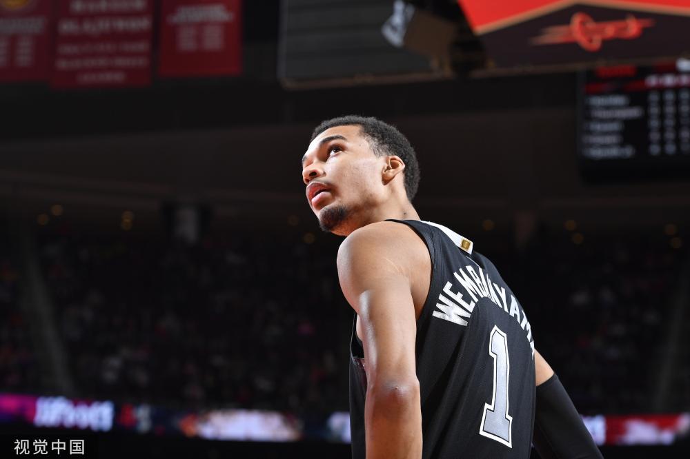 埃默松重返 埃默松重返