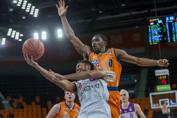 和出色的反 和出色的反